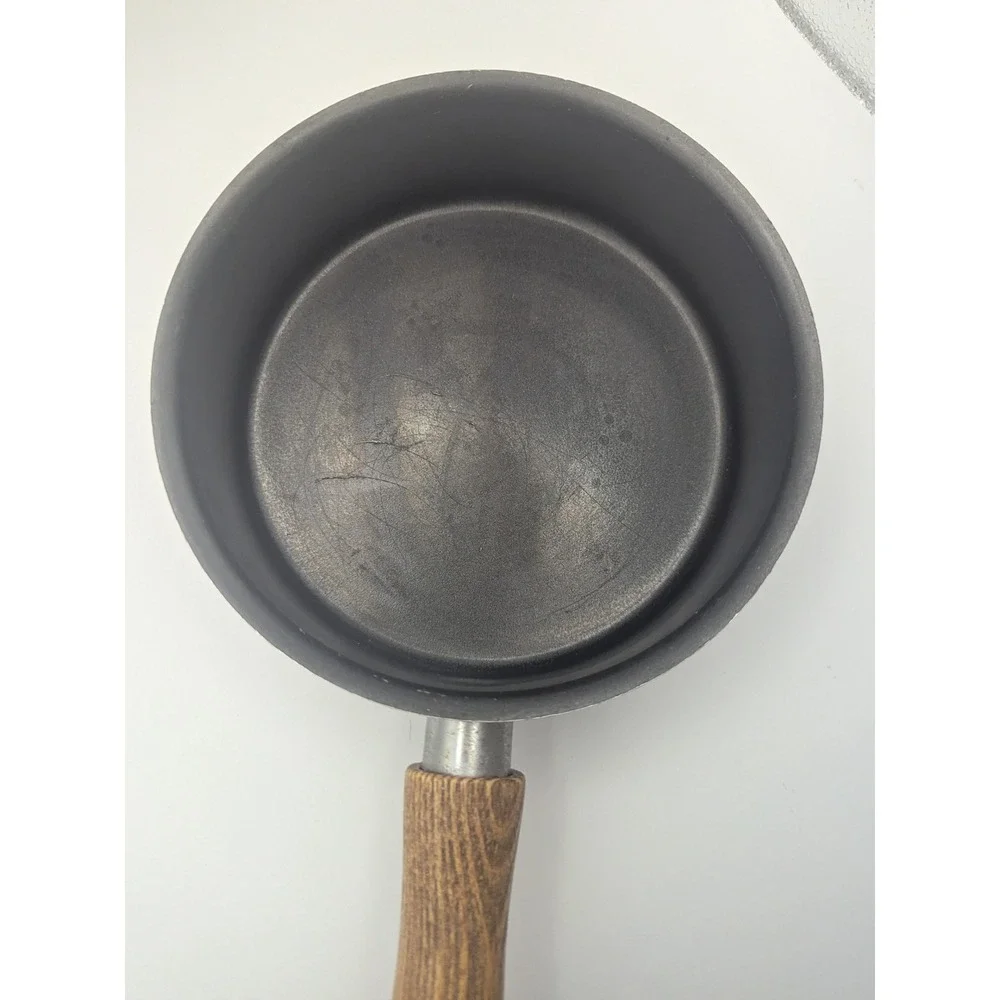 Vintage Mirro Sauce Pan Pot with Lid Aluminum Wood Handle 1 Quart 54221-1330‎
